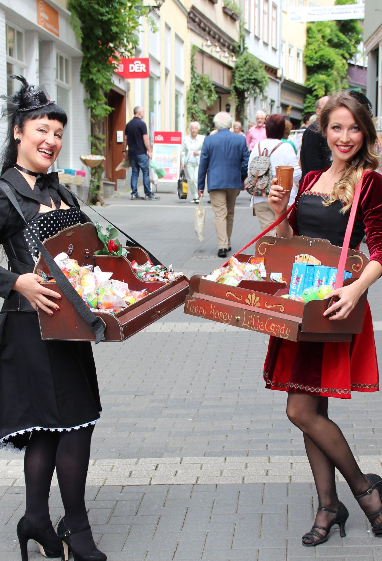 Candy Girl, Walking Act für Strassenfeste, Betriebsfeiern und private Feste